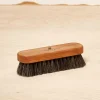 Homme Pied de Biche Brosse A Reluire